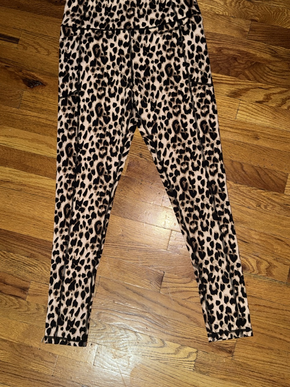 Victoria's Secret Pink and Black Leopard Print woman’s  leggings XL